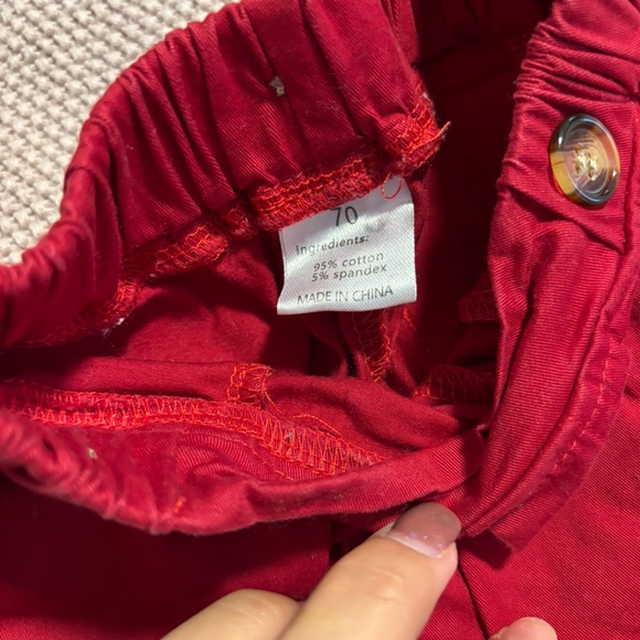 Casual Red Cropped Bottoms with Soft Texture - Picture 3 of 3